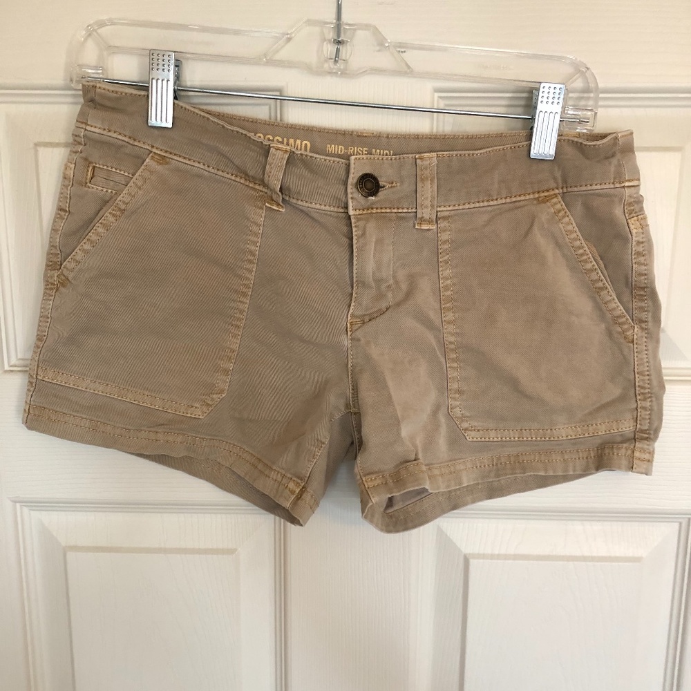 Khaki shorts